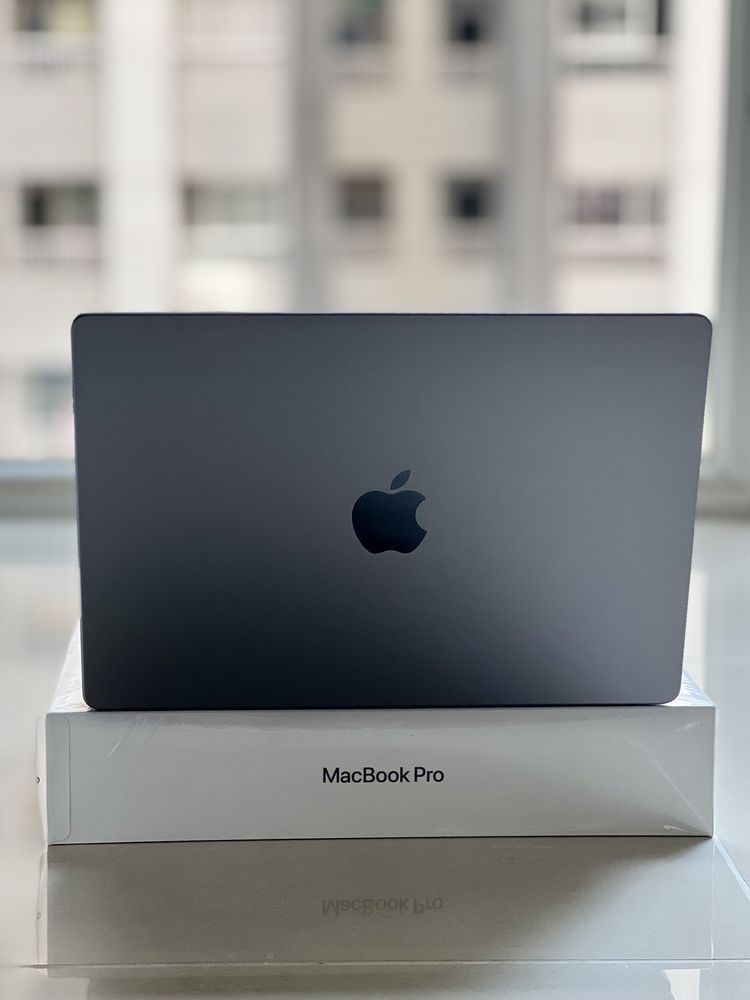 Apple MacBook Pro M2 Pro 16GB RAM 512GB SSD Pre-Owned 14 inch